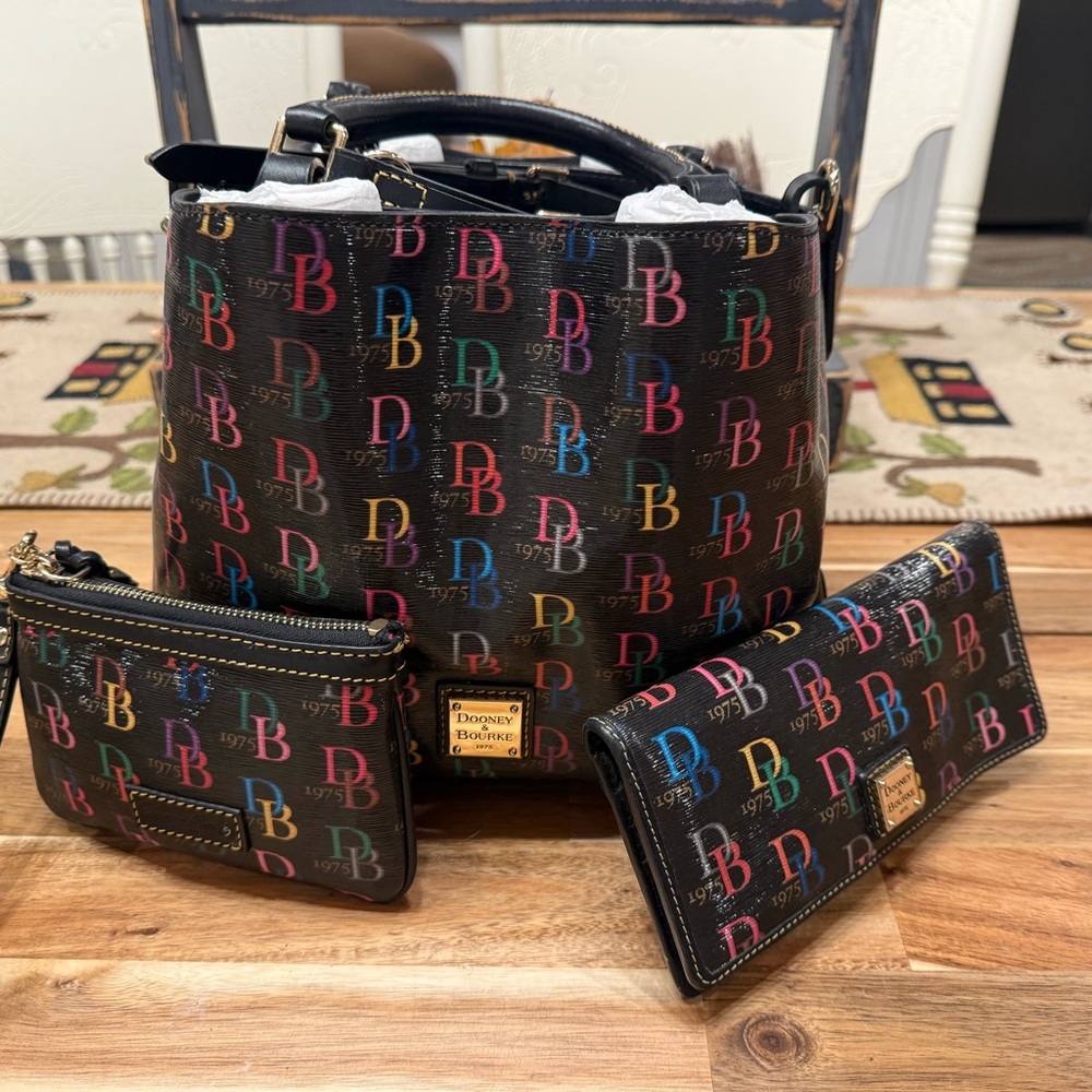 Dooney & Bourke handbag with wallet and keychain wallet